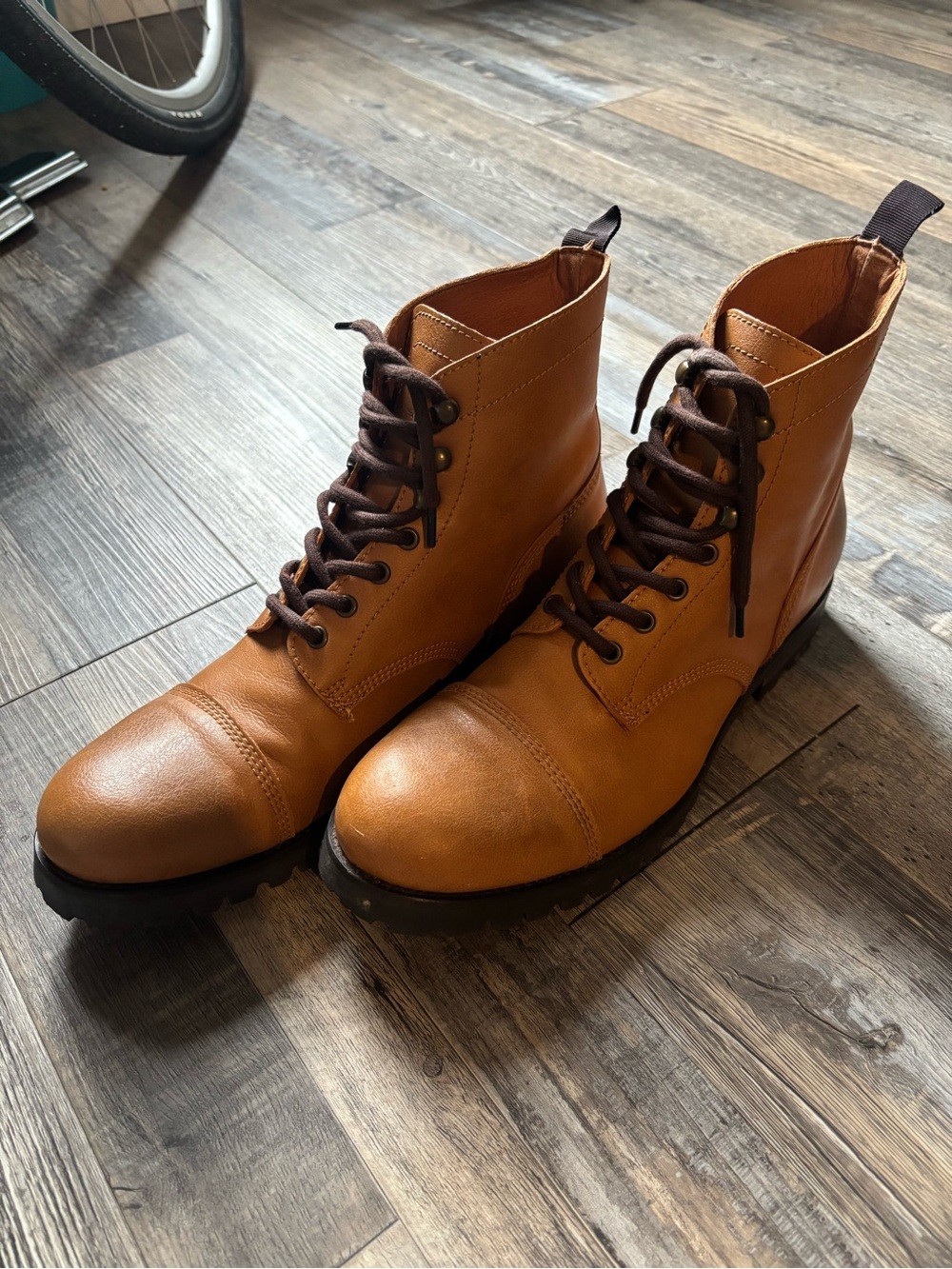 Will’s Vegan Store lace up boots